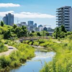 雨が降りどんよりとした住宅街