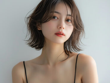 ミディアムヘアーの女性